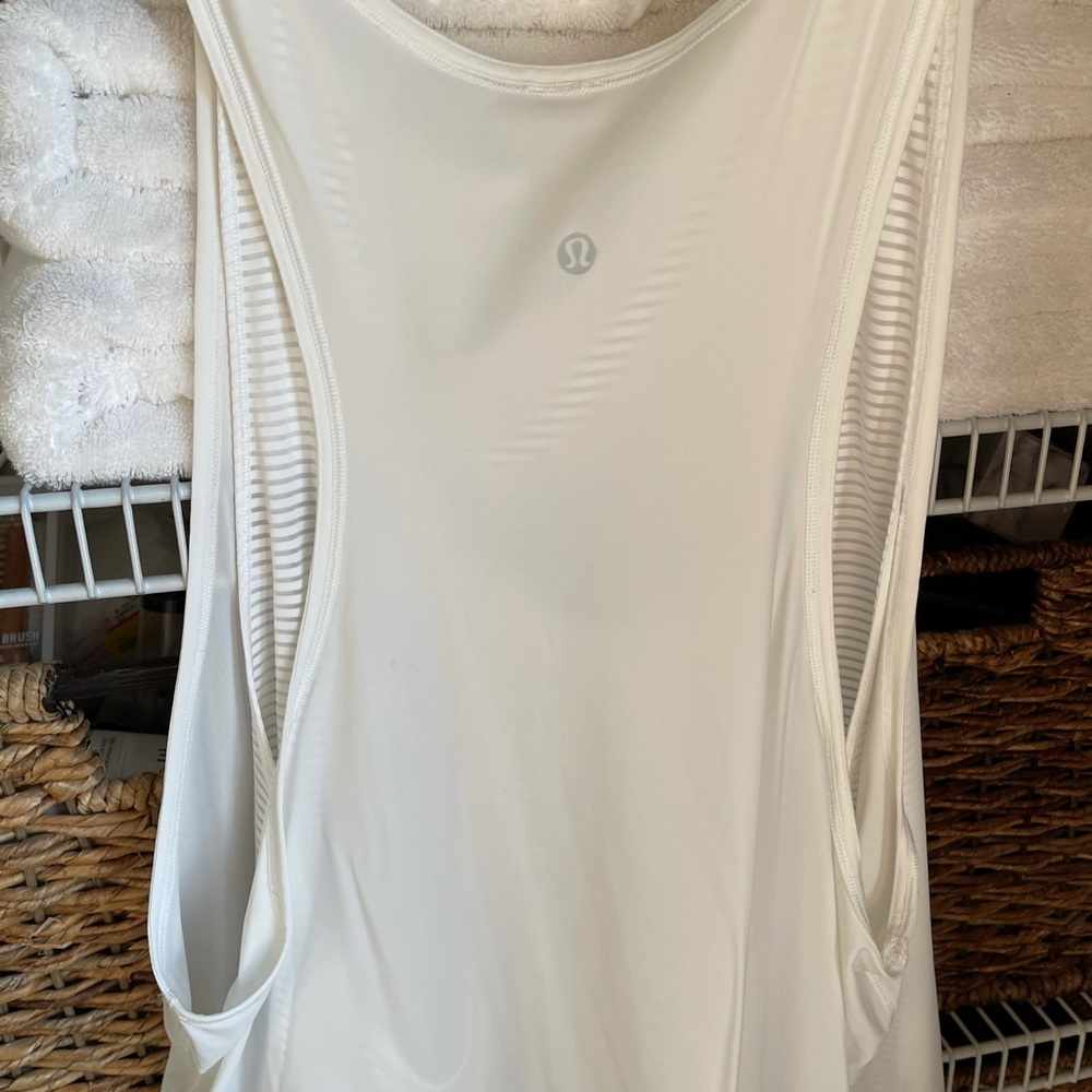 Lululemon Tank - Picture 6 of 7